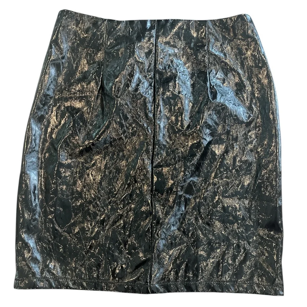 Forever 21 Pleather Mini Skirt NEW Black Size Medium